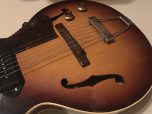 Image of a vintage Gibson archtop electric guitar