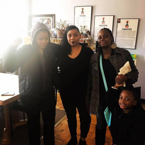 Venus Hayes, Zeloszelos Marchandt, Teressa Raiford and the Hayes' Children Venus Hayes, Zeloszelos Marchandt, Teressa Raiford and the Hayes' Children