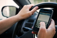 Cellphone Use in Car to Be Made Illegal in Oregon