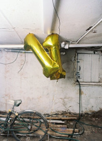 leah_devun_11_balloons.jpg leah_devun_11_balloons.jpg